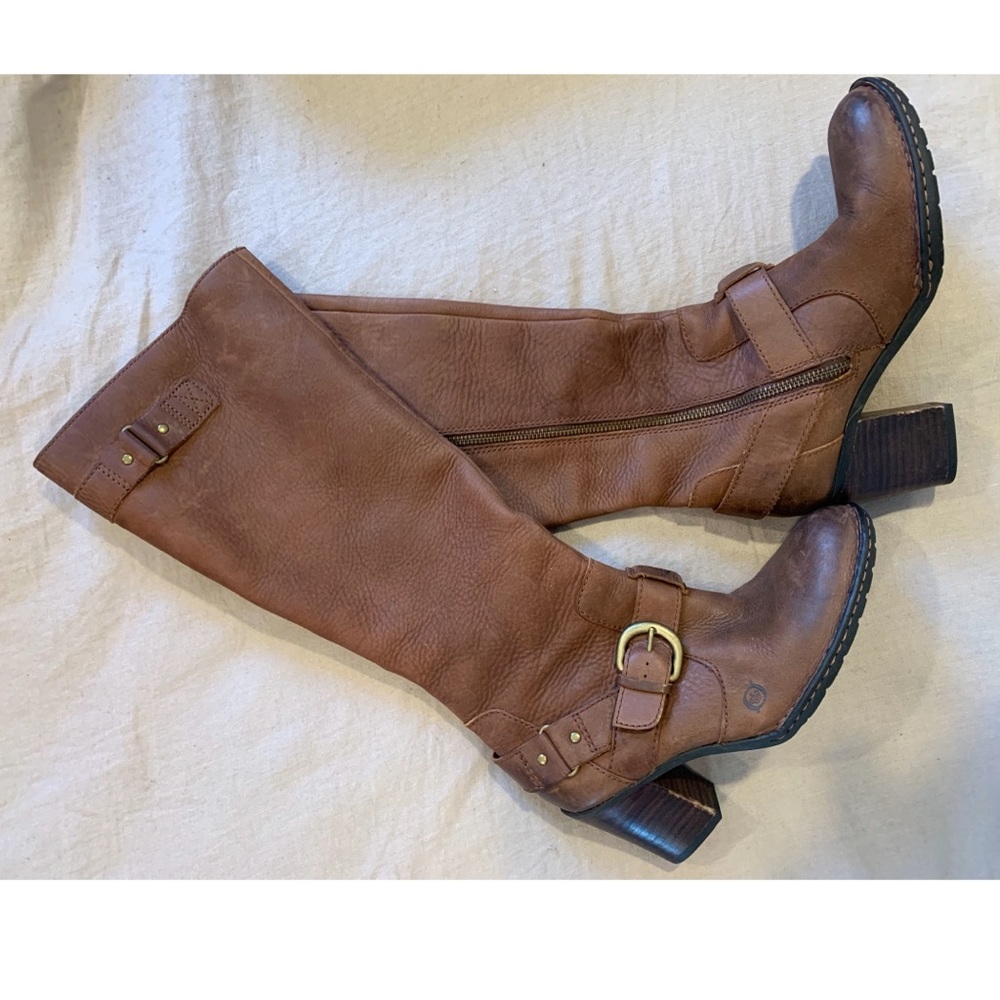 BORN LEATHER KNEE HIGH BOOT